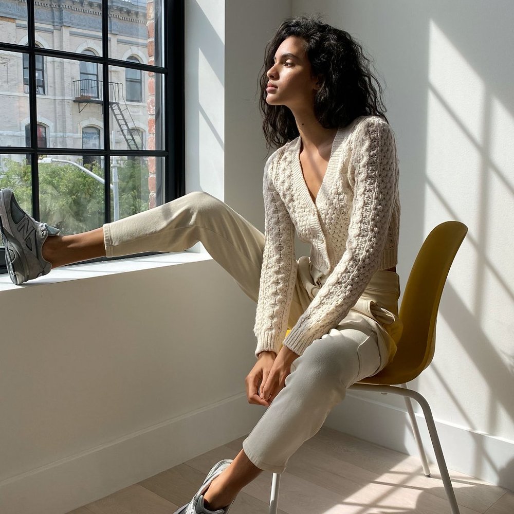 ♥️ NWT Aritzia Wilfred Free Adley Cardigan in RUSTWOOD